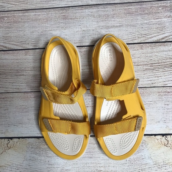Crocs Canary Yellow Swiftwater Expedition Sandal Size 4 - Picture 2 of 8